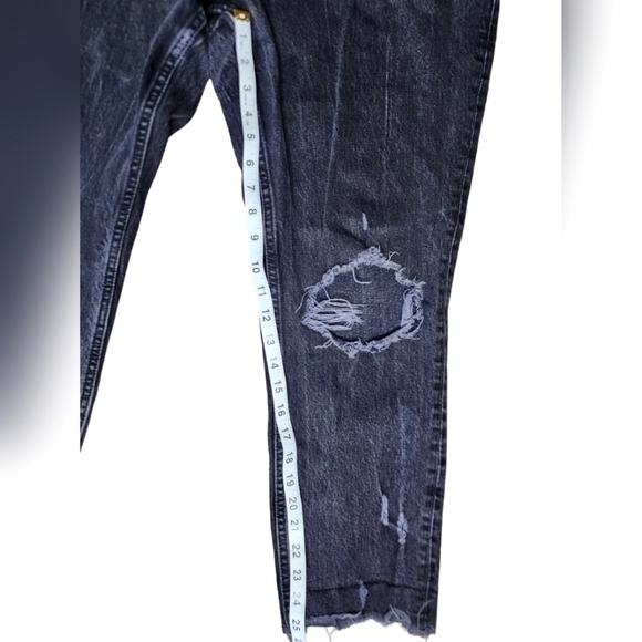 Abercrombie High Rise Mom Jean, Black, Distressed, Raw Hem Denim, Size 14R - Picture 6 of 6